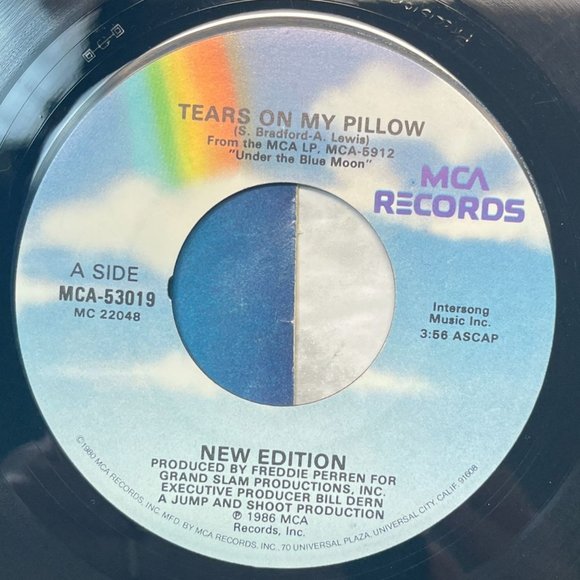 New Edition Tears on My Pillow / Bring Back the Memories 45 Pop 80s MCA 53019 - Picture 1 of 6